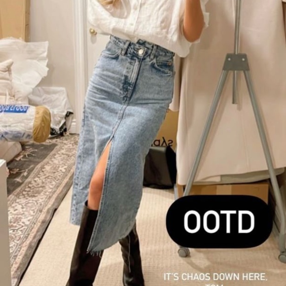 EUC, Gap Button-Front Skirt, Size 8R, Light Wash, Pics Included for Inspiration - Picture 11 of 12